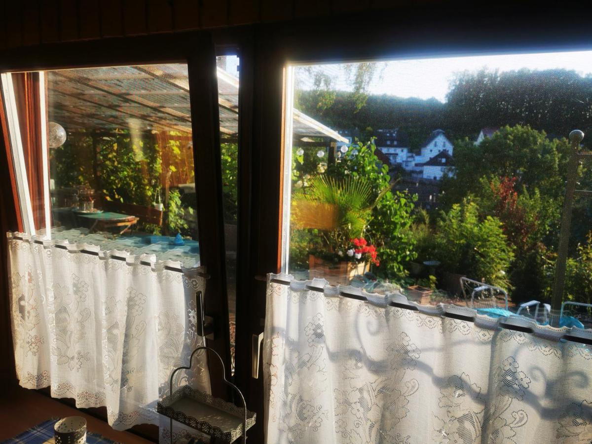 Ferienhaus Mit Riesen Garten, Drei Terrassen, Toller Aussicht Am Waldrand, Auch Als Monteur-Wohnung Hemer Dış mekan fotoğraf